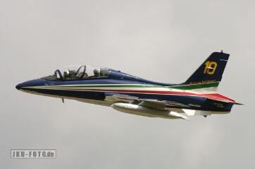 Nummer 10, Aermacci MB-339 Frecce Tricilore 