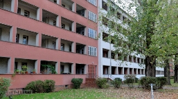 Berlin, Frankfurter Allee Der frühe Teil der Neu- Bebauung der Karl-Marx-Allee (ehemals Stalinallee), die Laubenganghäuser