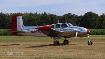 N3670B, Beech E-50 Twin Bonanza null