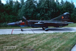 JetJournal Foto der Woche 20-2024 475 rot, MiG-23ML der LSK/LV der NVA, JG-9 Peenemünde im Sommer 1990